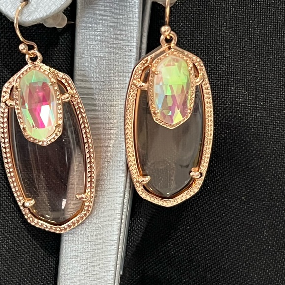 NWT Kendra Scott RARE & Retired Emmy Earrings Clear Peach & Dichroic in ROSE GLD - Picture 17 of 17